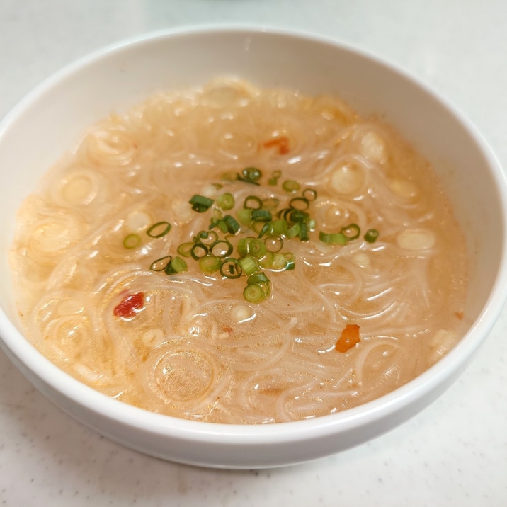 【お湯を注ぐだけ】ピリ辛食べるはるさめスープ